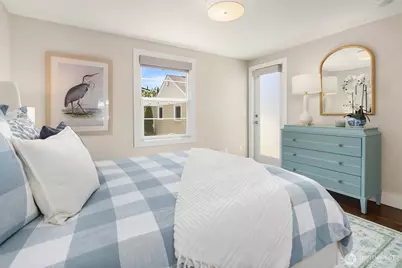 549 N 77th Street, Seattle, WA 98103 - Photo 15