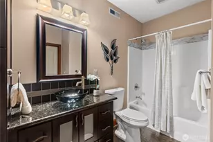20619 NE 16th St, Sammamish, WA 98074 - Photo 29