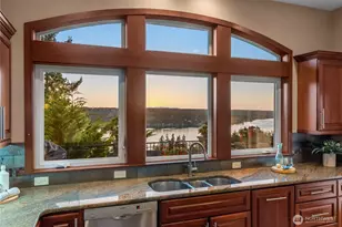 20619 NE 16th St, Sammamish, WA 98074 - Photo 33