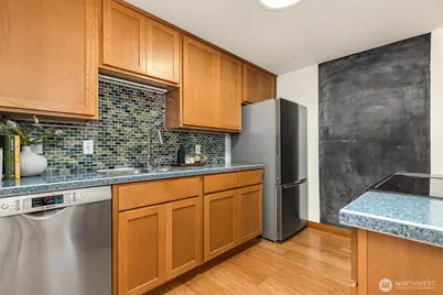 1730 Taylor Avenue N #109, Seattle, WA 98109 - Photo 7
