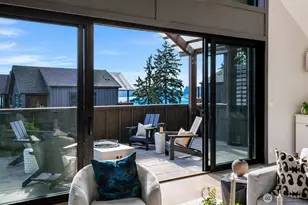 4566 Flying Goat Ave NE, Bainbridge Island, WA 98110 - Photo 5