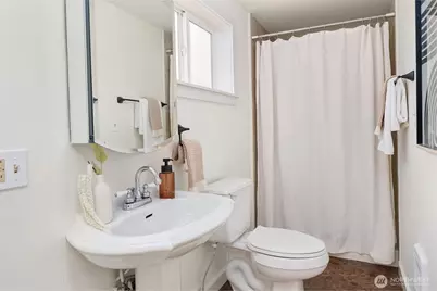 215 NW 130th Street, Seattle, WA 98177 - Photo 15