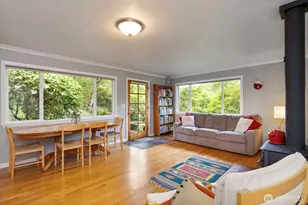 10218 NE Pine Way, Bainbridge Island, WA 98110 - Photo 7