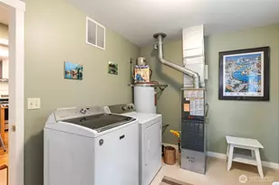 10218 NE Pine Way, Bainbridge Island, WA 98110 - Photo 25