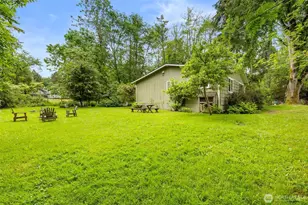 10218 NE Pine Way, Bainbridge Island, WA 98110 - Photo 33