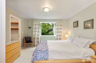 10218 NE Pine Way, Bainbridge Island, WA 98110 - Photo 19