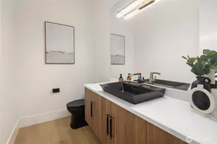 1630 104th Ave SE, Bellevue, WA 98004 - Photo 5