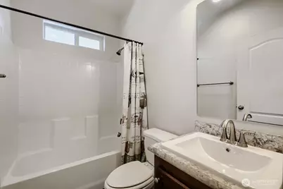 7508 47th Avenue NE #14, Marysville, WA 98270 - Photo 5