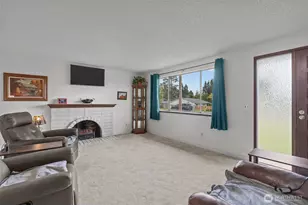 2335 SW 342nd St, Federal Way, WA 98023 - Photo 3