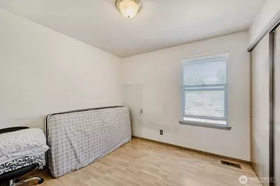 8823 W Mall Drive, Everett, WA 98208 - Photo 17