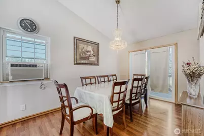 8823 W Mall Drive, Everett, WA 98208 - Photo 7