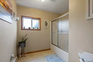 827 99th St S, Tacoma, WA 98444 - Photo 11