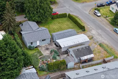 827 99th St S, Tacoma, WA 98444 - Photo 35