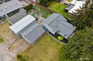 827 99th St S, Tacoma, WA 98444 - Photo 37