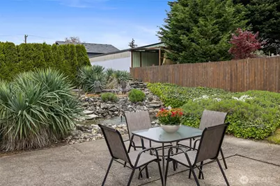 827 99th St S, Tacoma, WA 98444 - Photo 23