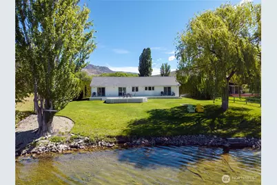 428 Eastlake Road, Oroville, WA 98844 - Photo 1