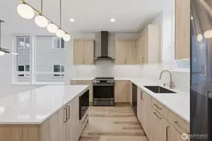 805 NW 63rd St, Seattle, WA 98107 - Photo 13