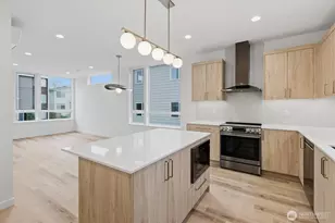 805 NW 63rd St, Seattle, WA 98107 - Photo 11