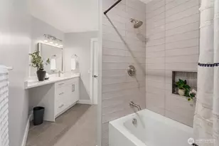 19221 SE 25th St, Sammamish, WA 98075 - Photo 27