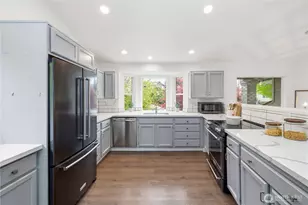 23120 SE 246th Pl, Maple Valley, WA 98038 - Photo 13