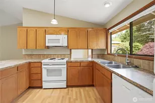 707 Wily St NW, Olympia, WA 98502 - Photo 9