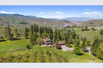 712 Moonlit Lane, Wenatchee, WA 98801 - Photo 3