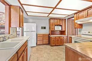 1843 Main St, Lynden, WA 98264 - Photo 13