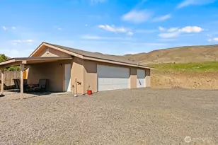 486 Elk Ridge Ln, Selah, WA 98942 - Photo 5