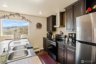 486 Elk Ridge Ln, Selah, WA 98942 - Photo 11
