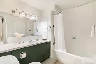 521 5th Ave W, Seattle, WA 98119 - Photo 17