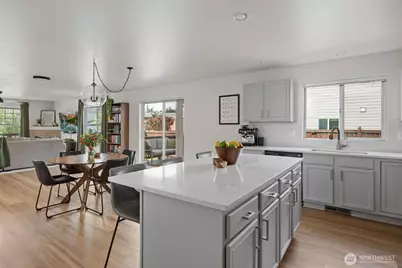1498 NW 5th Avenue, Oak Harbor, WA 98277 - Photo 11