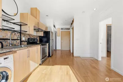 424 N 85th Street #404, Seattle, WA 98103 - Photo 11