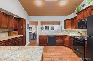 28313 183rd Ave SE, Kent, WA 98042 - Photo 33