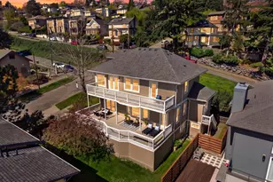 920 4th Ave N, Seattle, WA 98109 - Photo 37