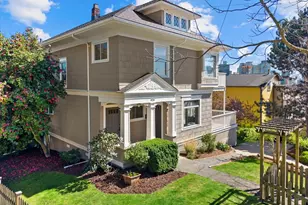 920 4th Ave N, Seattle, WA 98109 - Photo 9