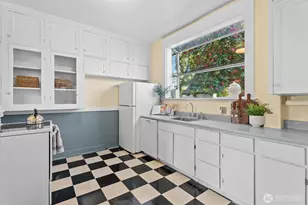 920 4th Ave N, Seattle, WA 98109 - Photo 19