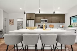13022 Corliss Ave N, Seattle, WA 98133 - Photo 9