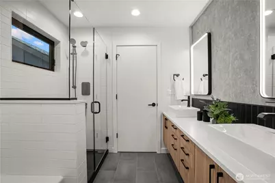 13022 Corliss Avenue N, Seattle, WA 98133 - Photo 33