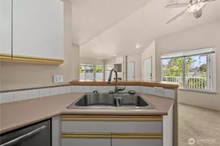 11130 SE 208th St, Kent, WA 98031 - Photo 15