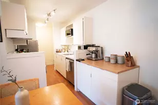 308 Summit Ave E, Seattle, WA 98102 - Photo 9