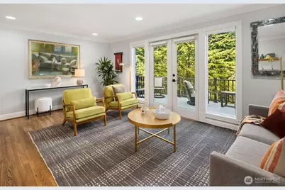 2702 4th Avenue W, Seattle, WA 98119 - Photo 11