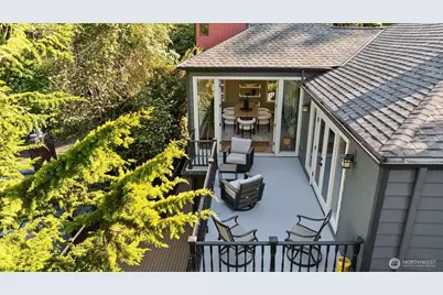 2702 4th Avenue W, Seattle, WA 98119 - Photo 31