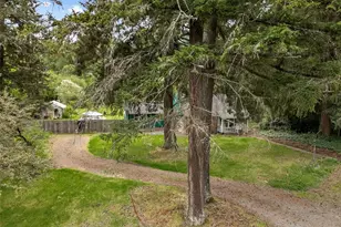 11315 D St E, Tacoma, WA 98445 - Photo 25