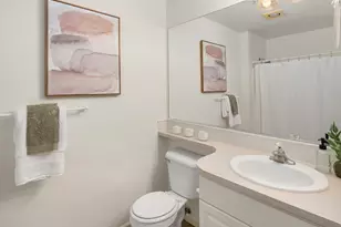 1417 Queen Anne Ave N, Seattle, WA 98109 - Photo 11