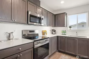 2355 3rd St SE, East Wenatchee, WA 98802 - Photo 17