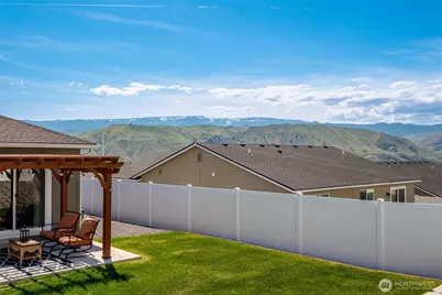 2355 3rd St SE, East Wenatchee, WA 98802 - Photo 9