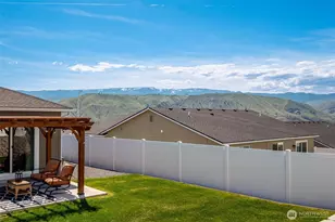 2355 3rd St SE, East Wenatchee, WA 98802 - Photo 9
