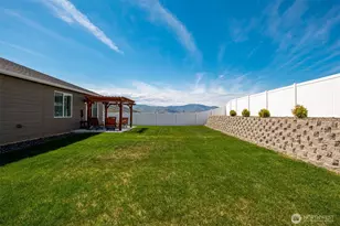 2355 3rd St SE, East Wenatchee, WA 98802 - Photo 21