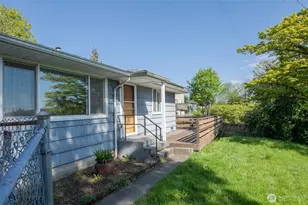 2022 S 108th St, Seattle, WA 98168 - Photo 3