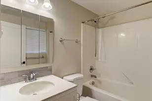 1024 NW Anchor Dr, Oak Harbor, WA 98277 - Photo 13
